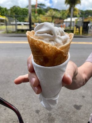 wash macadamia nut gelato in a waffle cone both vegan and gluten free!!!!