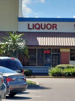 FRIENDLY FRANKIE'S LIQUORS