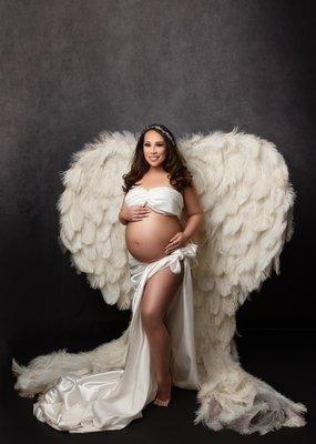 Turning mommy-to-be into a VS angel