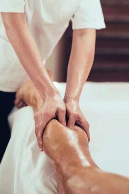 professional, kind and experienced massage therapists