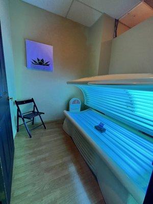 Basic UV Tanning Room