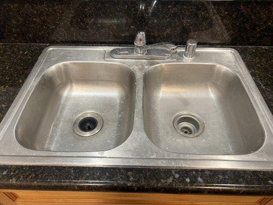 Replaced new kitchen faucet