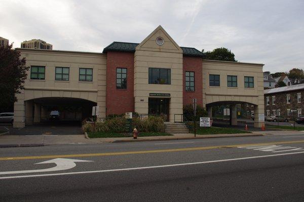 Edgewater Medical Arts Building