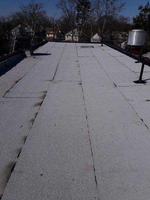 This is how a real roofer puts on a rubber roof not McNulty. They lie and overcharge and use sub par materials.