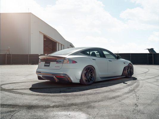 S-Apex - Custom Widebody Model S