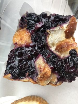 Blueberry bread pudding