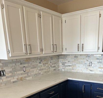 Kitchen backsplash