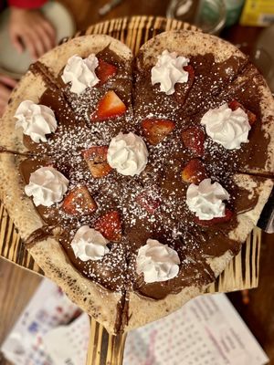 Nutella pizza for dessert.