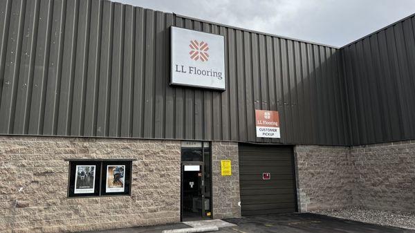 LL Flooring #1081 Colorado Springs | 4624 Northpark Drive | Storefront