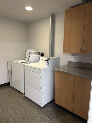 Customer Lounge - Laundry Room