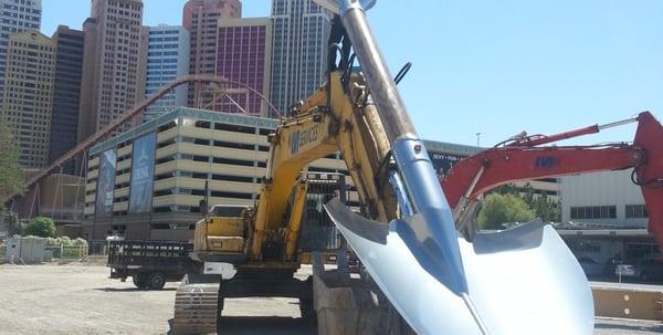 Giant Shovel created by Carl and his team.