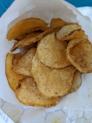 Try to have just one of these, salt pepper, garlic chips, I dare you