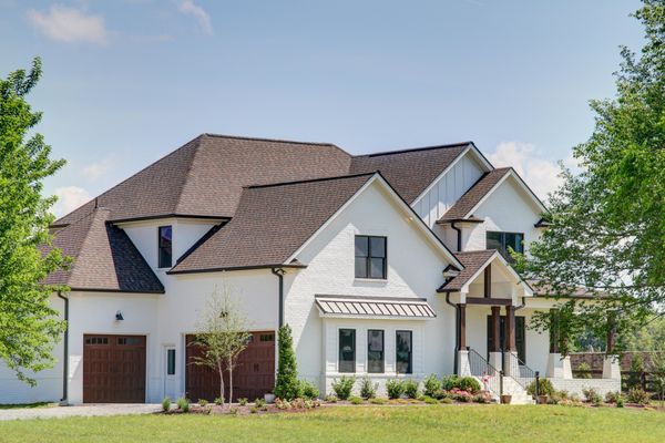 This Murfreesboro homeowner chose the CertainTeed Landmark Pro Shingle in Max Def Shenandoah for their new roof installation.