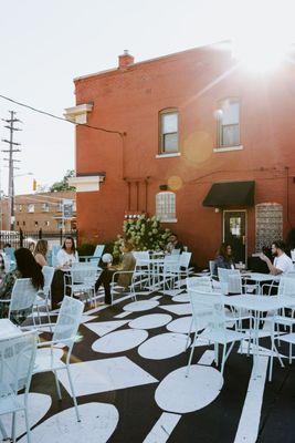 Wine on the patio? Yes please!