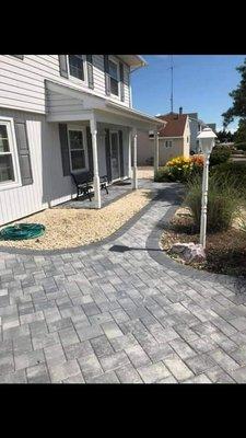 Interlock driveway  And walkway by www.castlestone-masonry.com