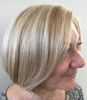 Dimensional blonde by Yolanda!