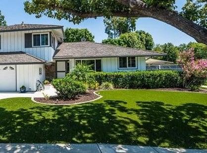 Synthetic grass front yard - great curb appeal!