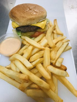 Angus cheeseburger