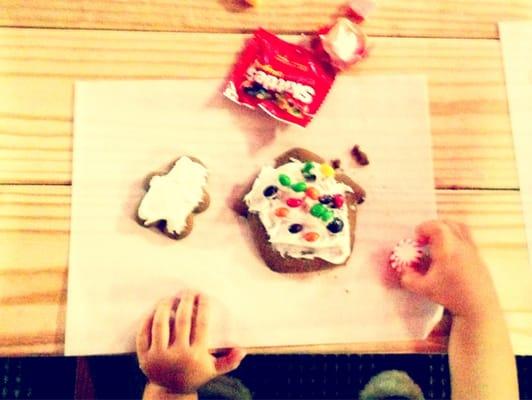 Decorating gingerbread.