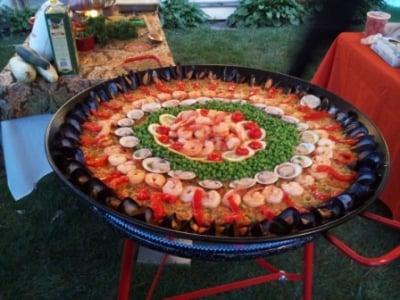 Authentic Paella for 100