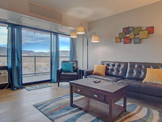 Downtown furnished corporate housing rental