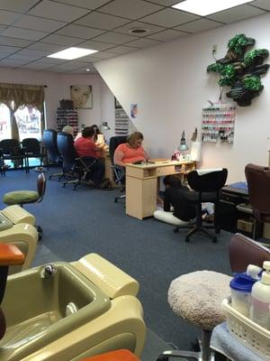 A view of the room from my chair while getting my pedicure.