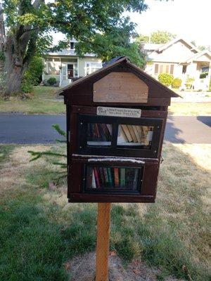 Best Little Library in Tacoma!