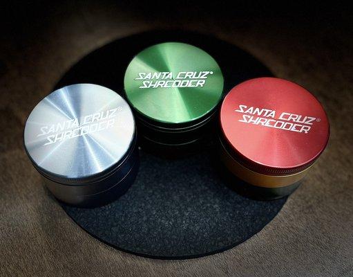 Santa Cruz Shredder  grinders every grind is perfection. Comes with a lifetime warranty