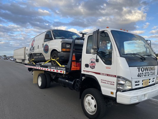 Zain's Towing is here for you when  you broke Down in middle of the road