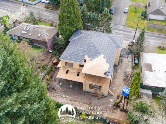 New construction Roof and siding work