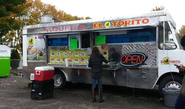 The truck.  In all its glory next to a lingerie coffee stand, and a U-Haul center.