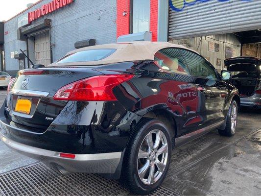 Nissan Murano Cross Cabriolet. Shiny. Clean. Crack-free.