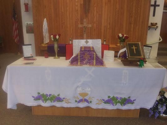 Lent 2023 Latin Mass Altar set up.