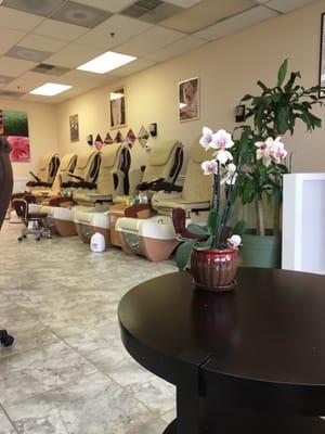 5 Star Nails Salon! I've found my new neighborhood spot!