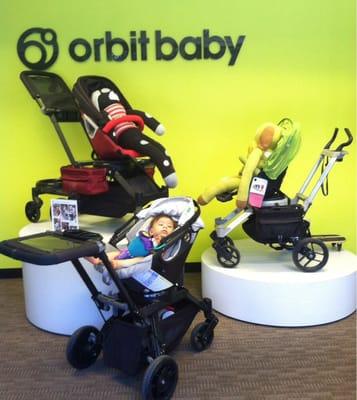 Ian J. (Future Elite Yelper in Training) at Orbit Baby HQ picking up his G3 Stroller Seat and G3 sunshade.