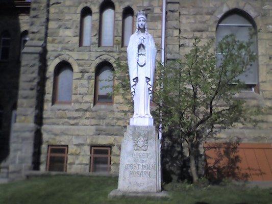 Our Lady of the Holy Rosary statue