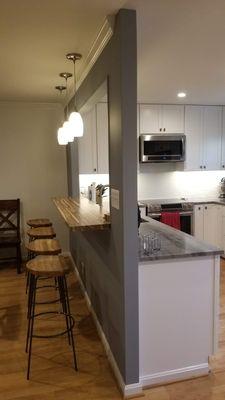 Modern Breakfast bar, hides the kitchen sink and occasional clutter