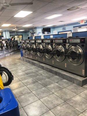 Medium washers at the mat