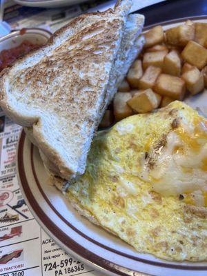 Western Omelette, home fries, and sourdough toast! So delicious!!!