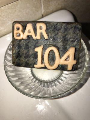 Bar 104