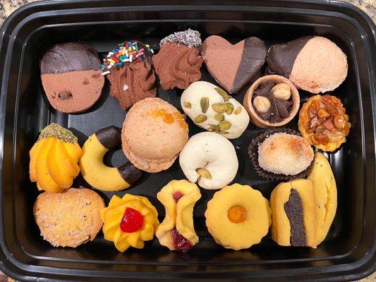 One of each type of cookie = a little over a pound. Our fave was the pistachio rose (oval white one near the center of the pic)