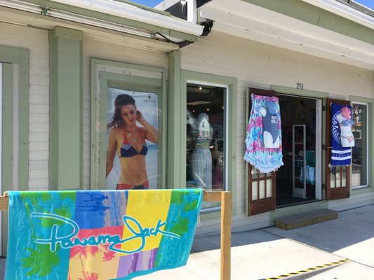 Half Moon Beach Shop