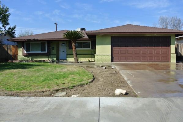 4 Bed / 2 Bath on Large Lot