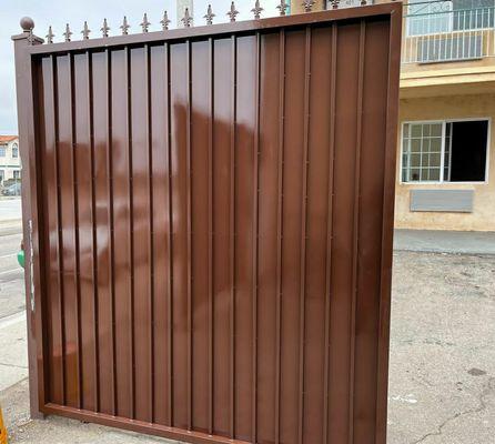 This metal gate was built in front of a hotel in oxnard, the customer was extremely satisfied and we will guarantee you will be as well.