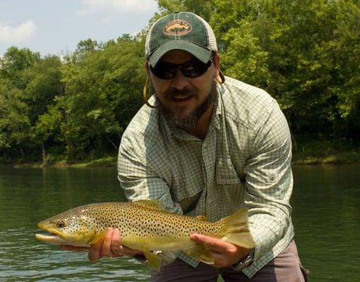 Learn to fly fish the Chattahoochee River. Drift boat fly fishing trips in Atlanta, Georgia.