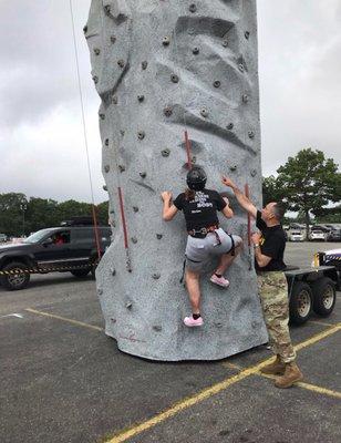 Future soldier Rock climbing event