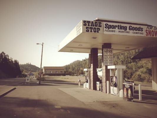 Stage Stop Mini Mart - Mariposa, California