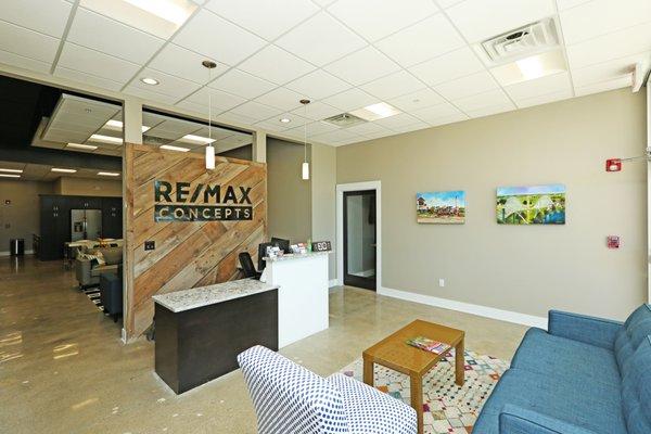 RE/MAX Concepts