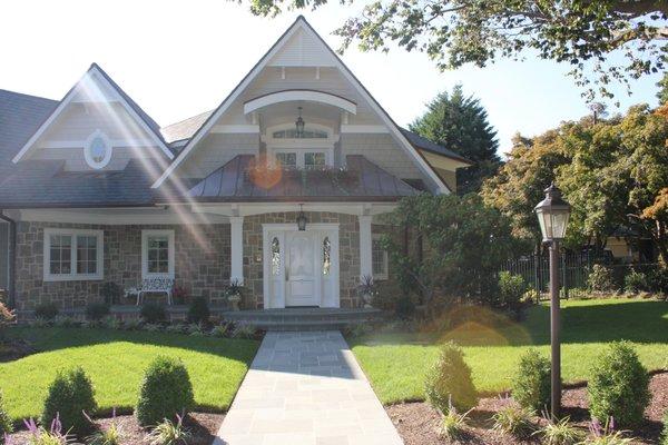 Waterfront Residence - Front Entry