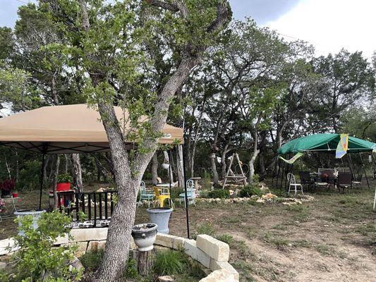 Outdoor eating area at Casita Ruby's.